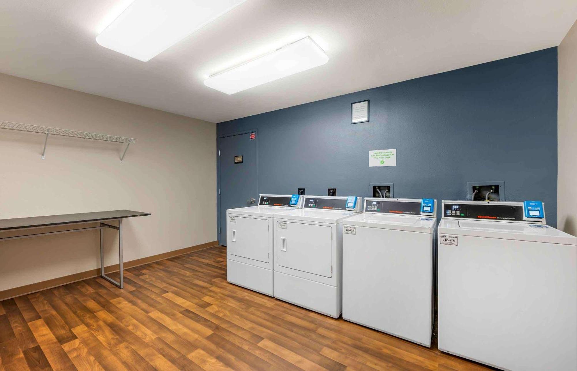 Extended Stay America Suites - Indianapolis - Airport - W Southern Ave Eksteriør bilde