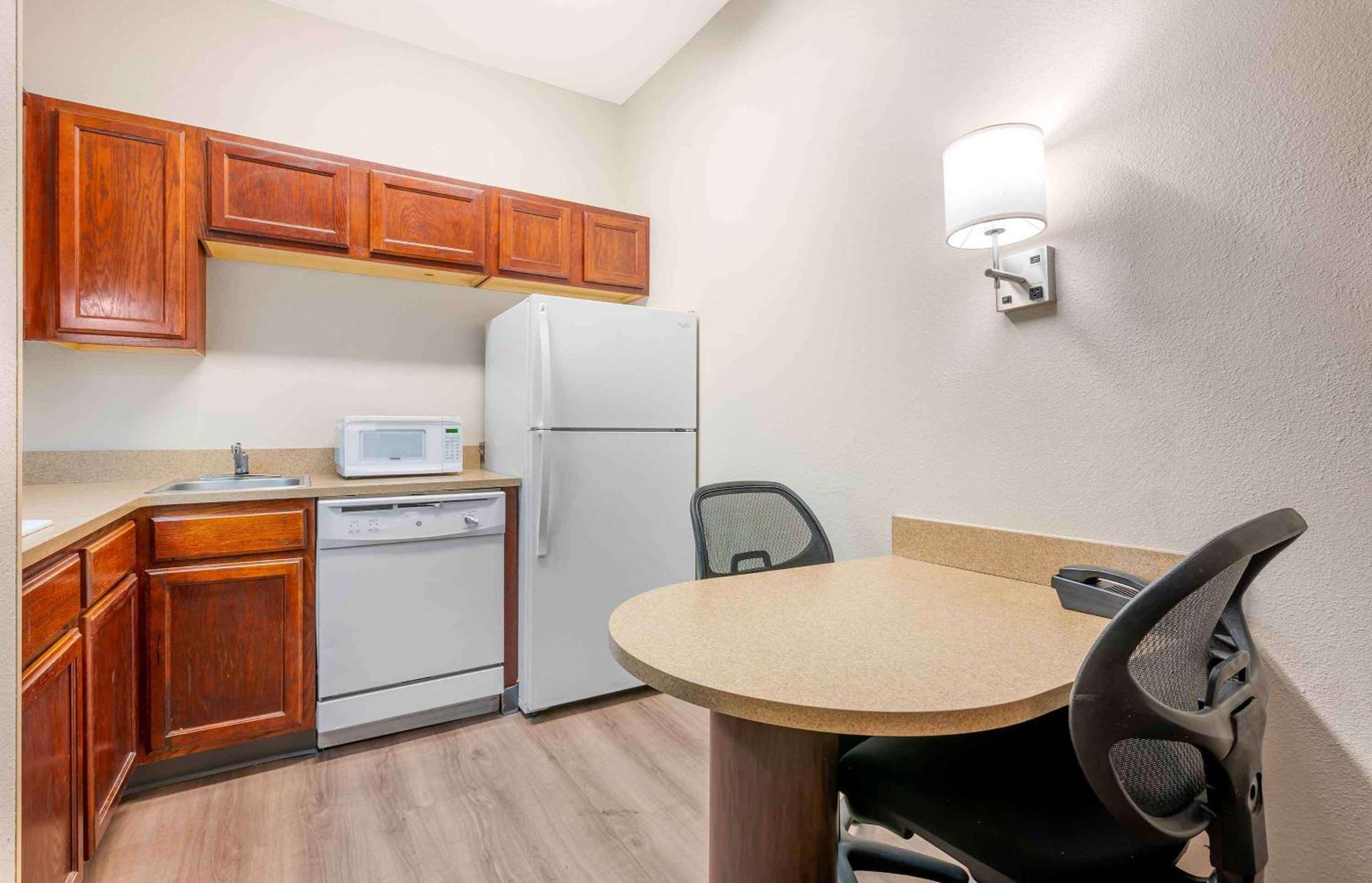 Extended Stay America Suites - Indianapolis - Airport - W Southern Ave Eksteriør bilde