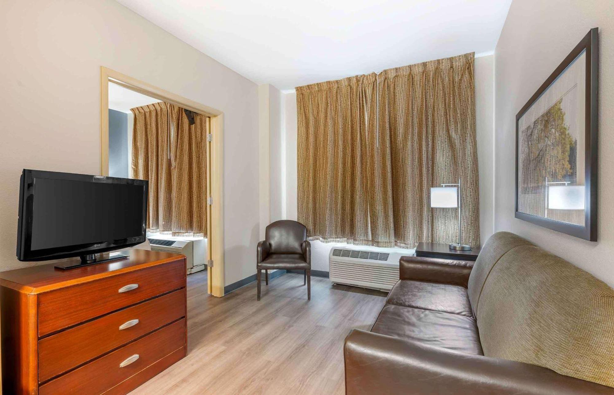 Extended Stay America Suites - Indianapolis - Airport - W Southern Ave Eksteriør bilde