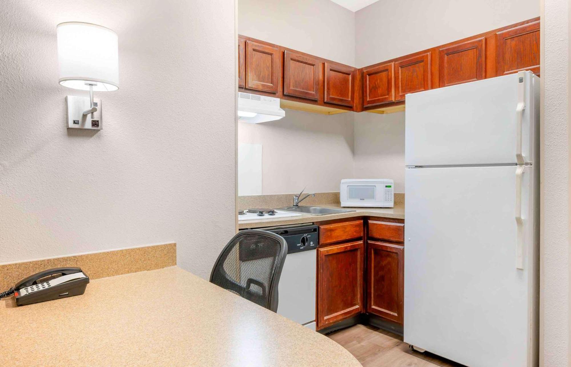 Extended Stay America Suites - Indianapolis - Airport - W Southern Ave Eksteriør bilde