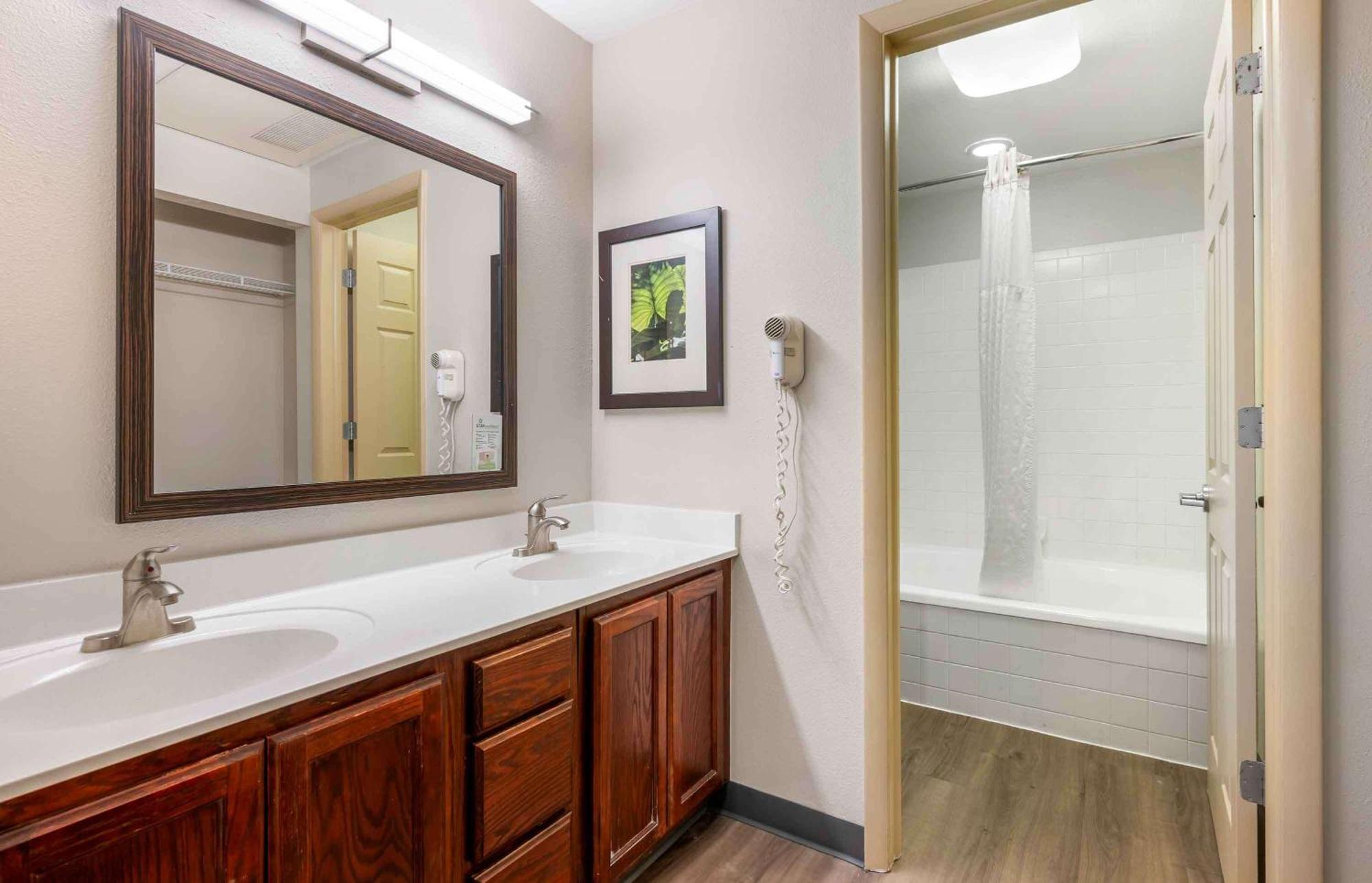 Extended Stay America Suites - Indianapolis - Airport - W Southern Ave Eksteriør bilde